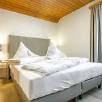 First Apartment - Aare Jungfrau Ag
