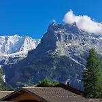 Chalet Engi Apt 1 For Up To 8 People