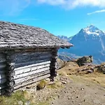 Chalet Stieregg, Studio West