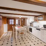 Cosy Swiss Apartment