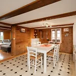 Cosy Swiss Apartment