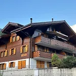 Das Nest - Naehe Terminal & Eiger View
