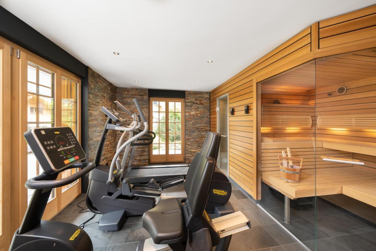Chalet Alia And Apartments-grindelwald By Swiss *