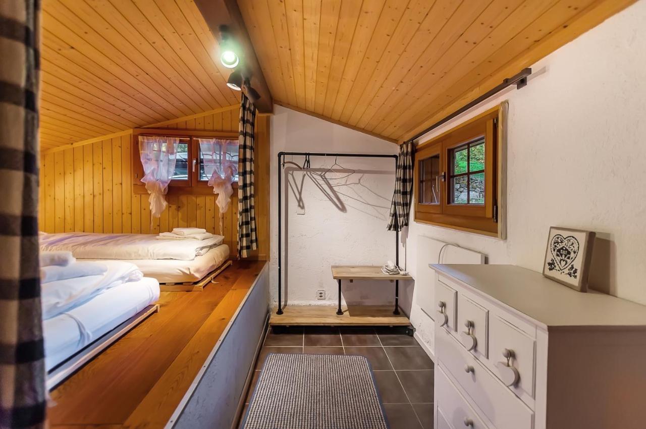 Charming Little For 6 People & Free Lockers Chalet