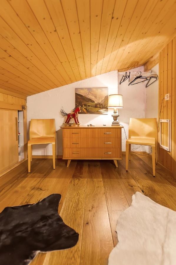 Chalet Charming Little For 6 People & Free Lockers *