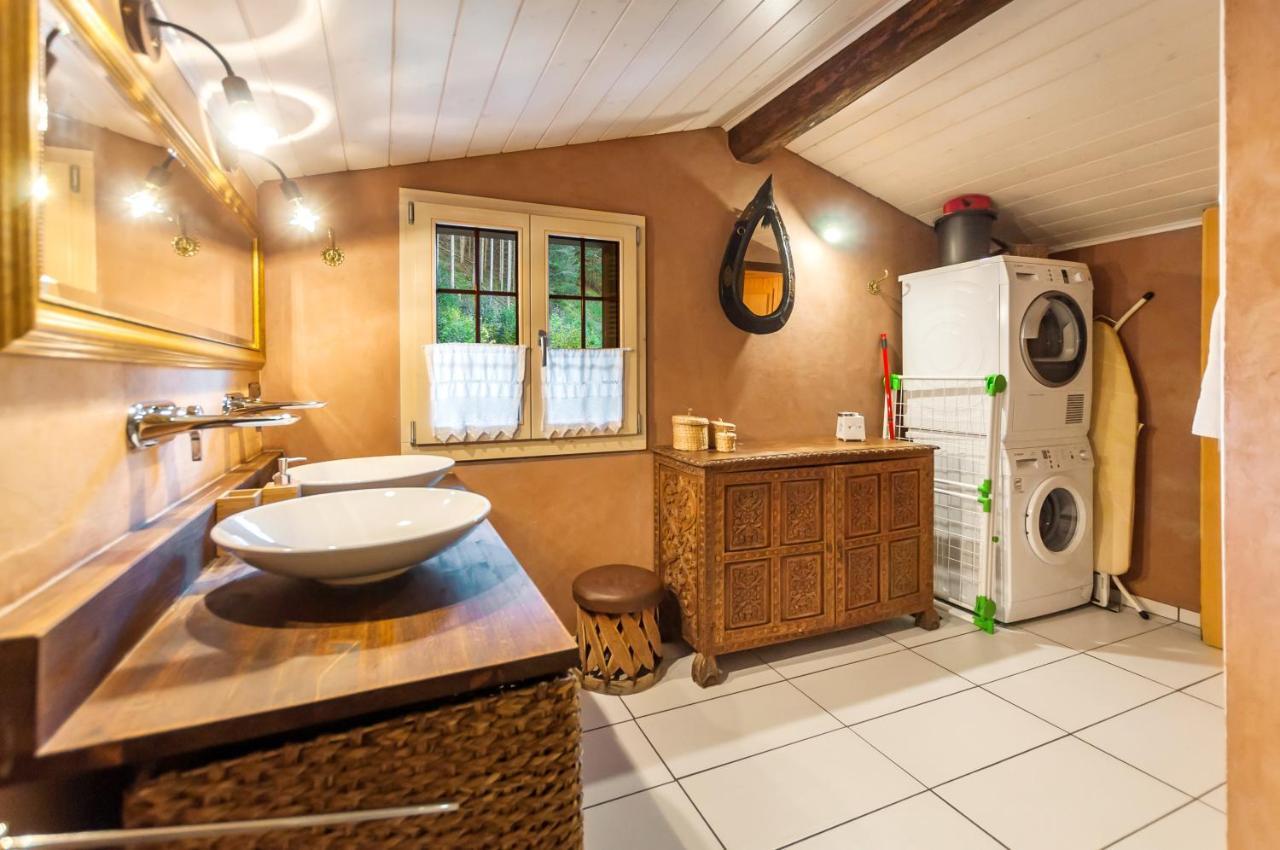 Charming Little For 6 People & Free Lockers *