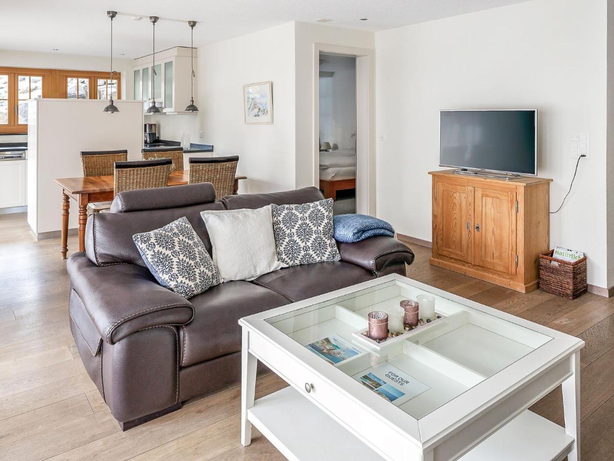 Smaragd-1 By Interhome Apartment Grindelwald