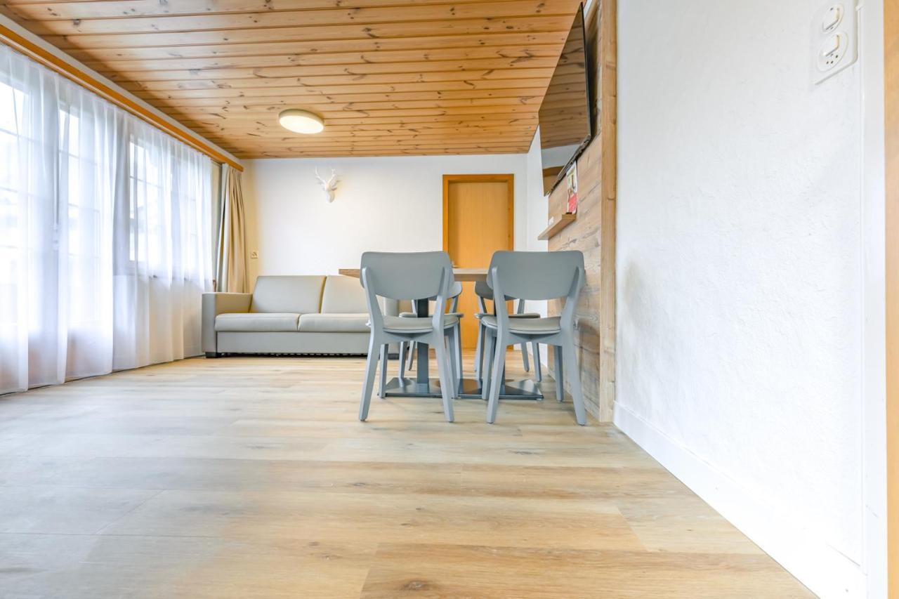 First - Aare Jungfrau Ag Grindelwald