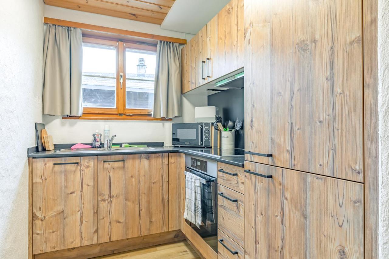Apartment First - Aare Jungfrau Ag *