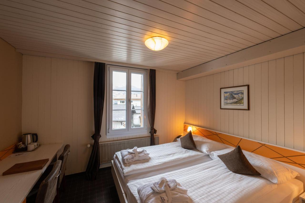 Spinne Hotel