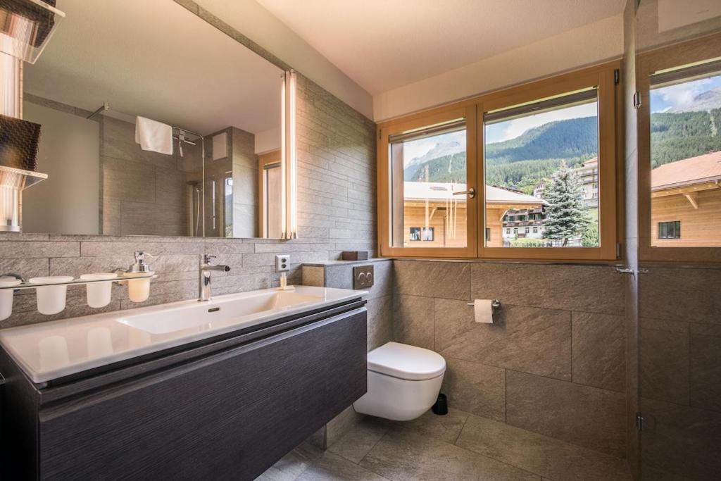 Breithorn Apartment, Eiger North Face View Apartment *