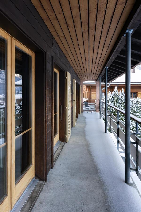 The Glacier Express - Grindelhomes * Grindelwald