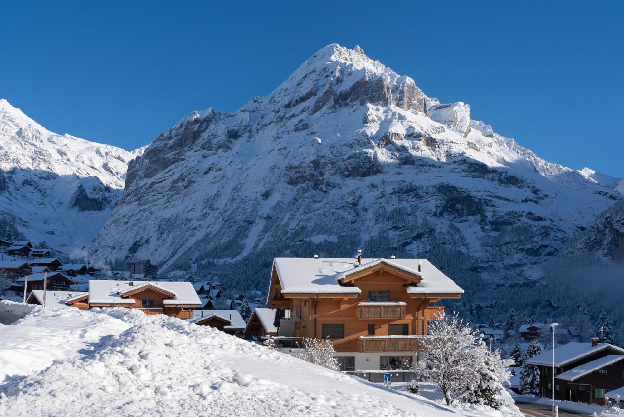 Chalé Chalet Alia And Apartments-grindelwald By Swiss