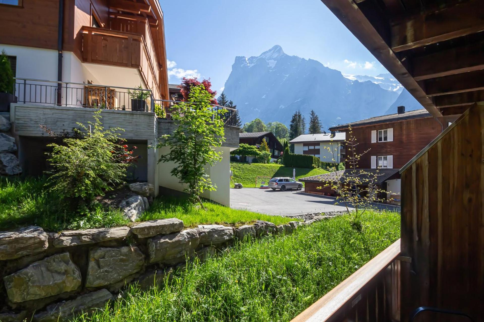 Lauberhorn Hotel 2*