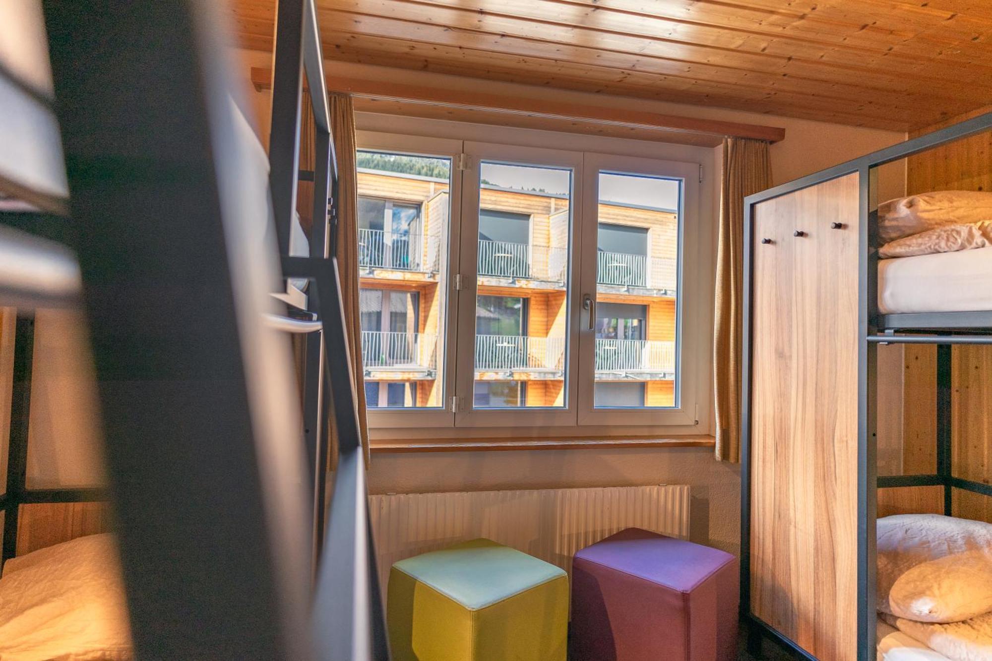 Eiger Easy Hostel *