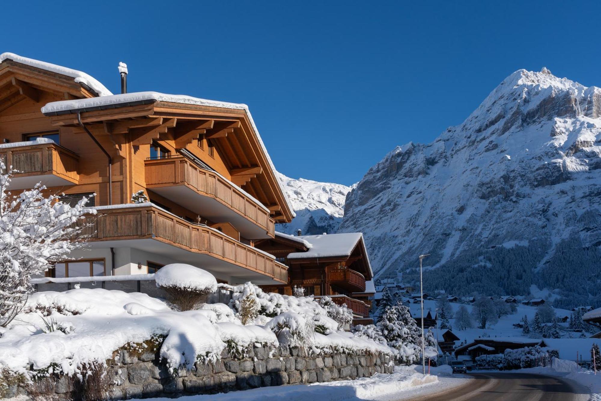 Chalet Alia And Apartments-grindelwald By Swiss Chalé