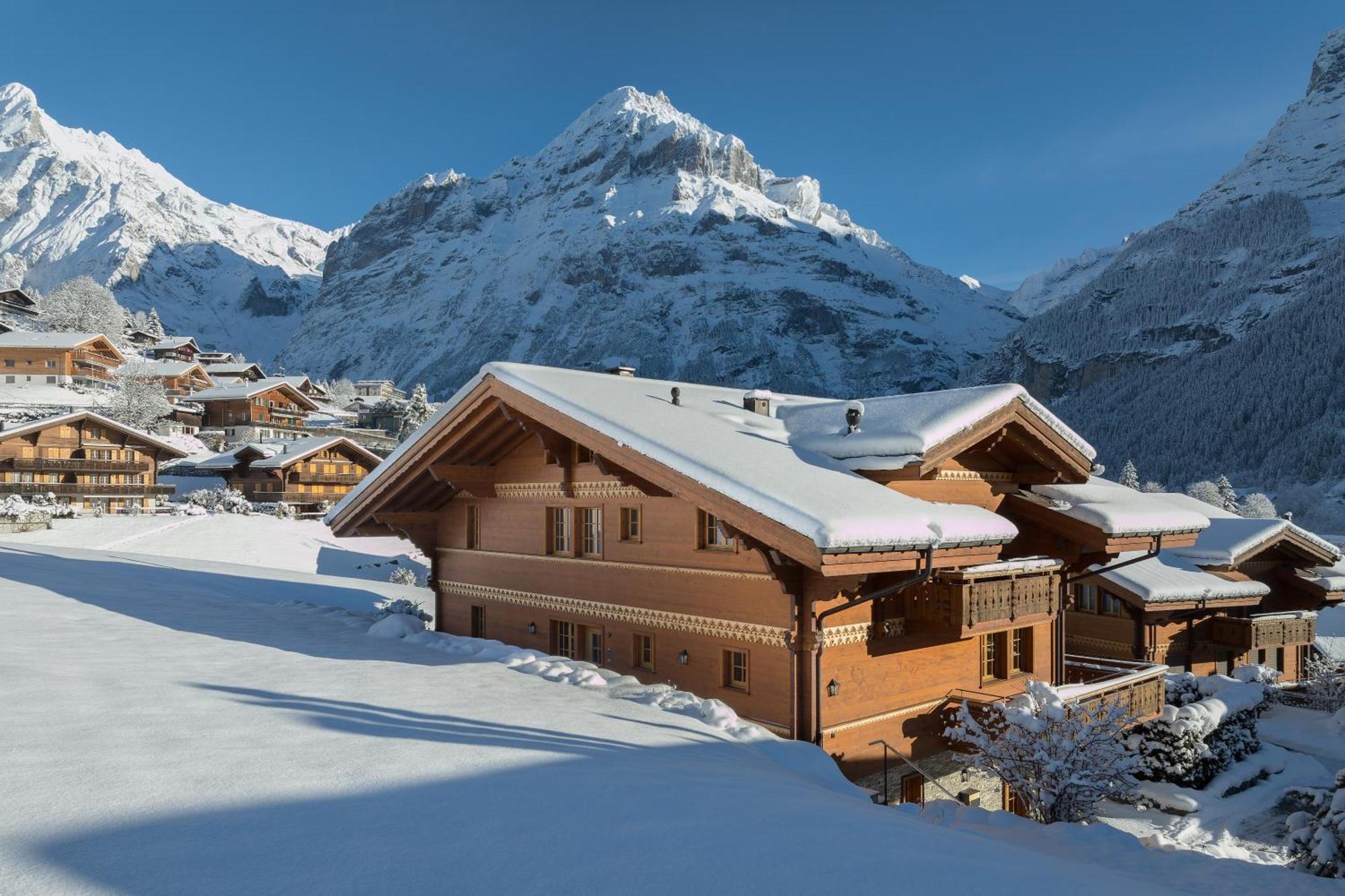 Chalet Alia And Apartments-grindelwald By Swiss *