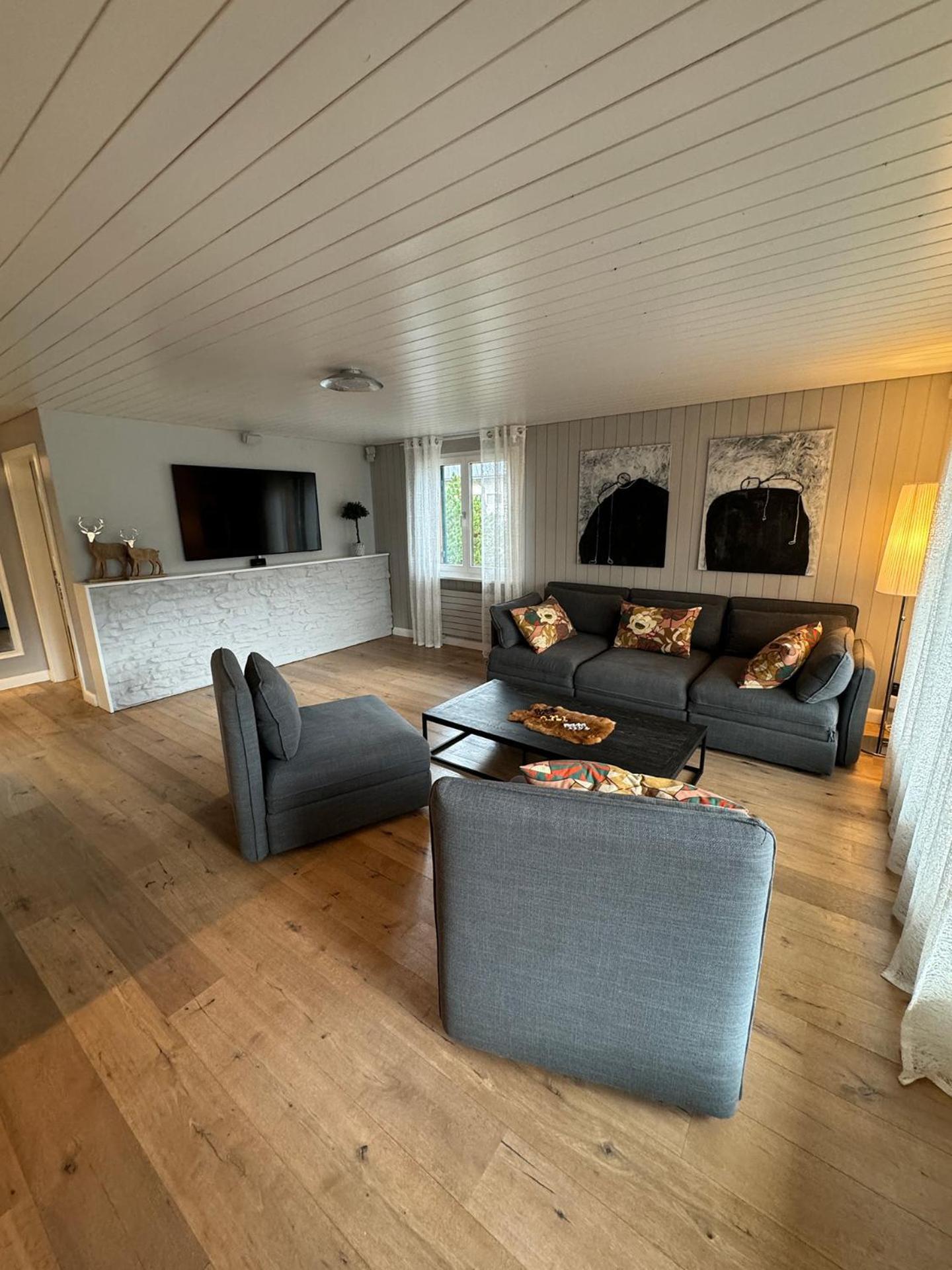 In Apartment Grindelwald
