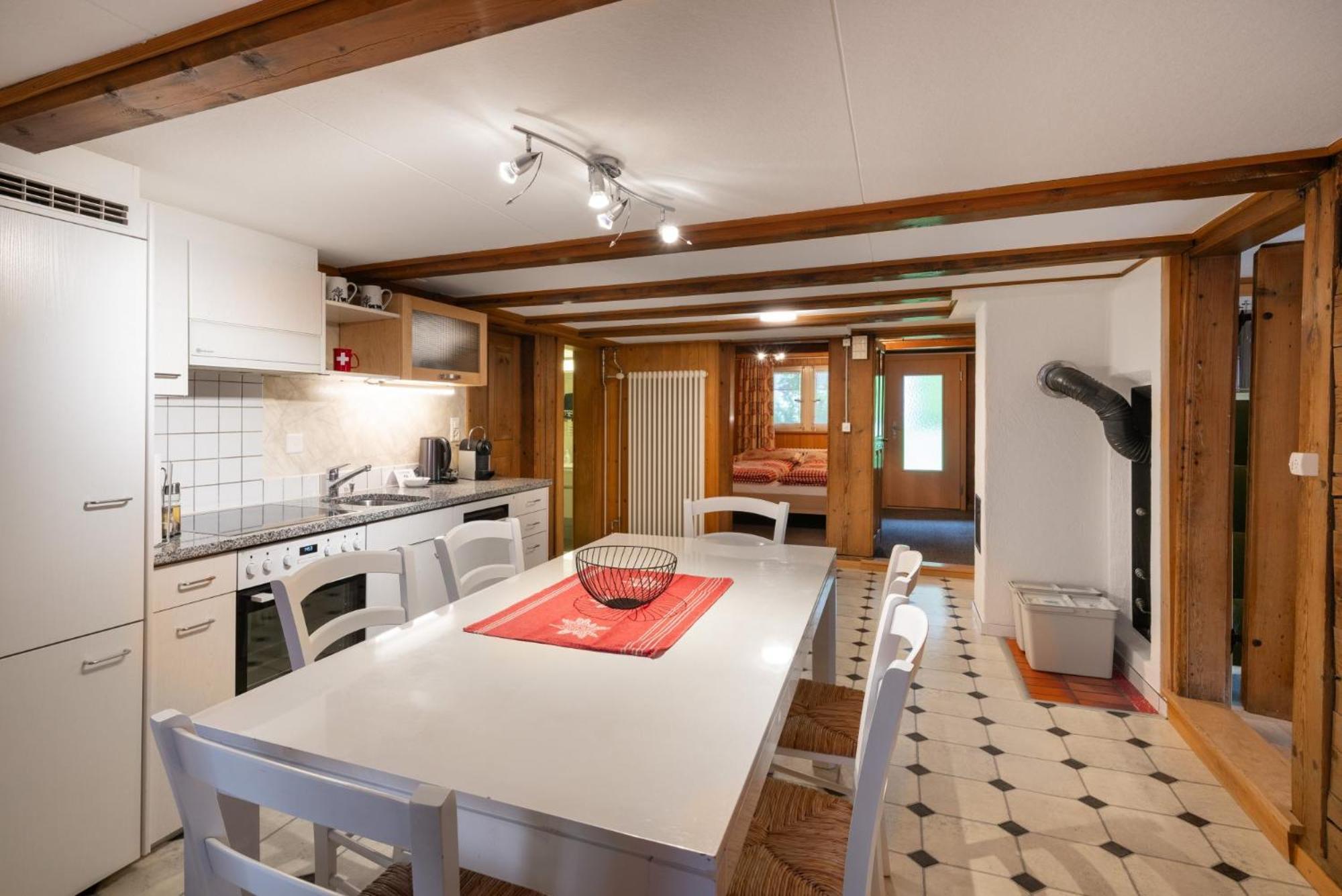 Cosy Swiss Apartment *