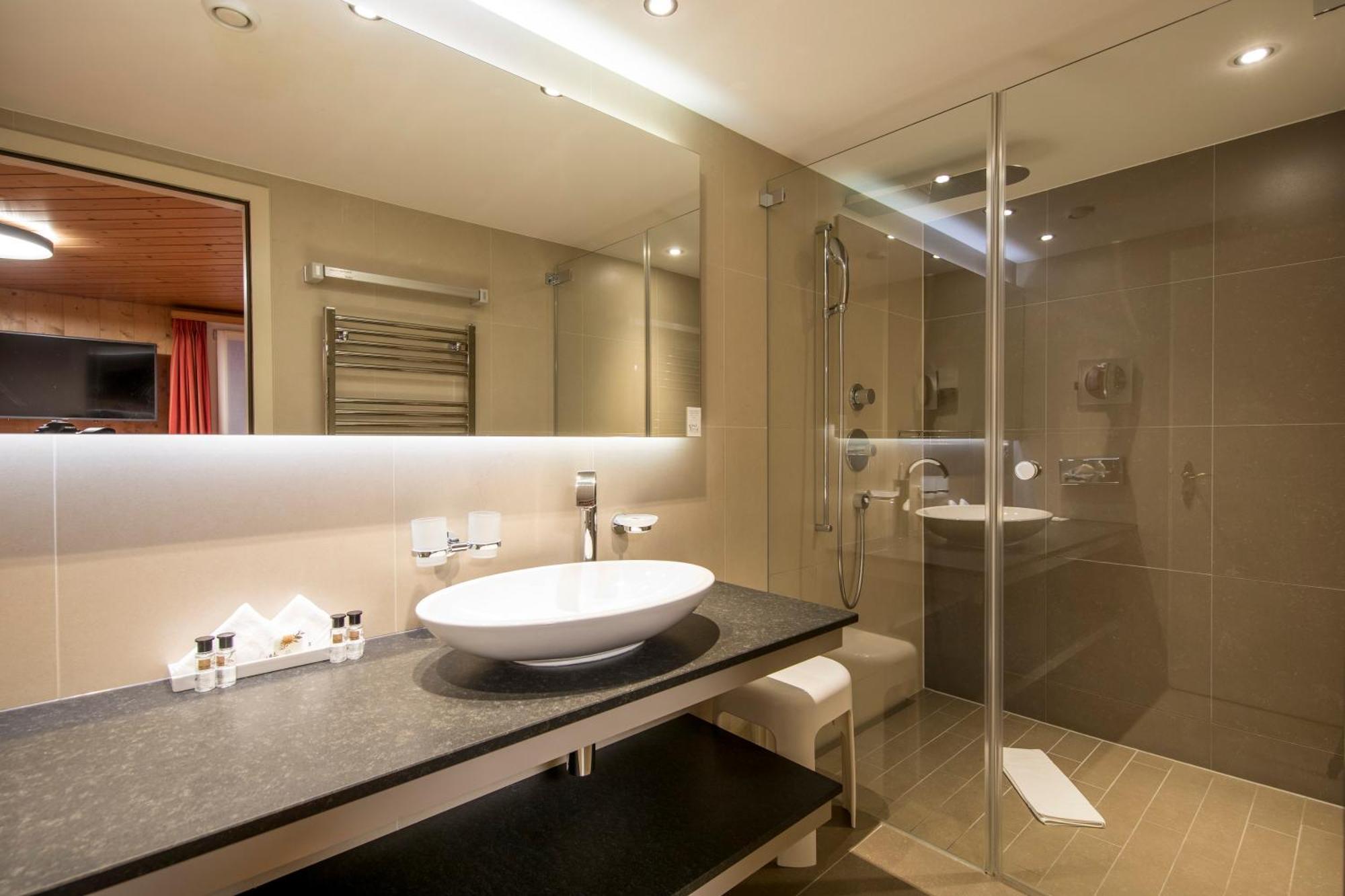 Kreuz & Post Hotel 4*