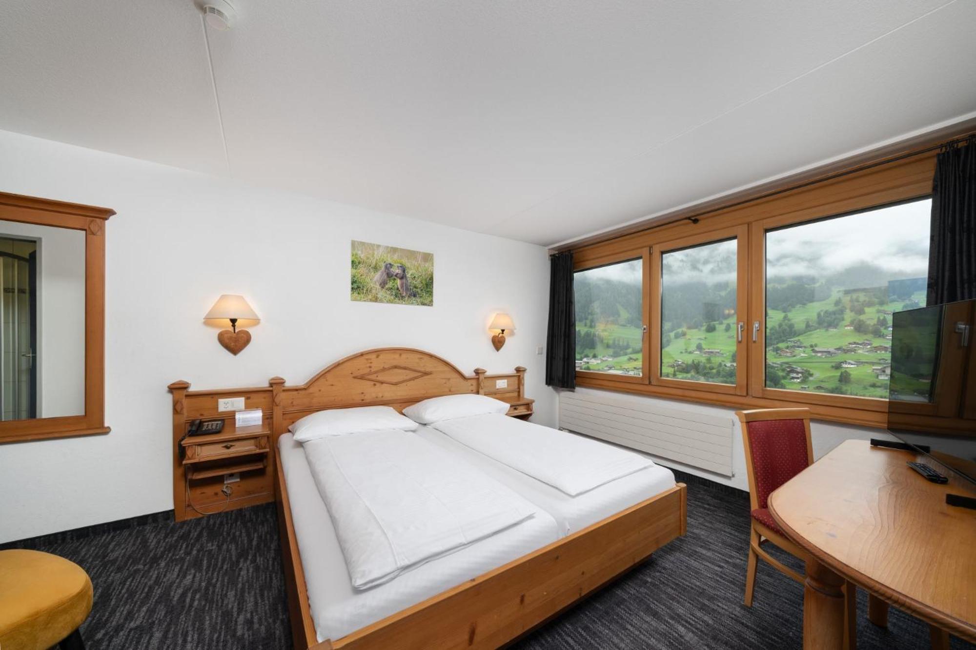 Jungfrau Lodge, Annex Crystal Hotel