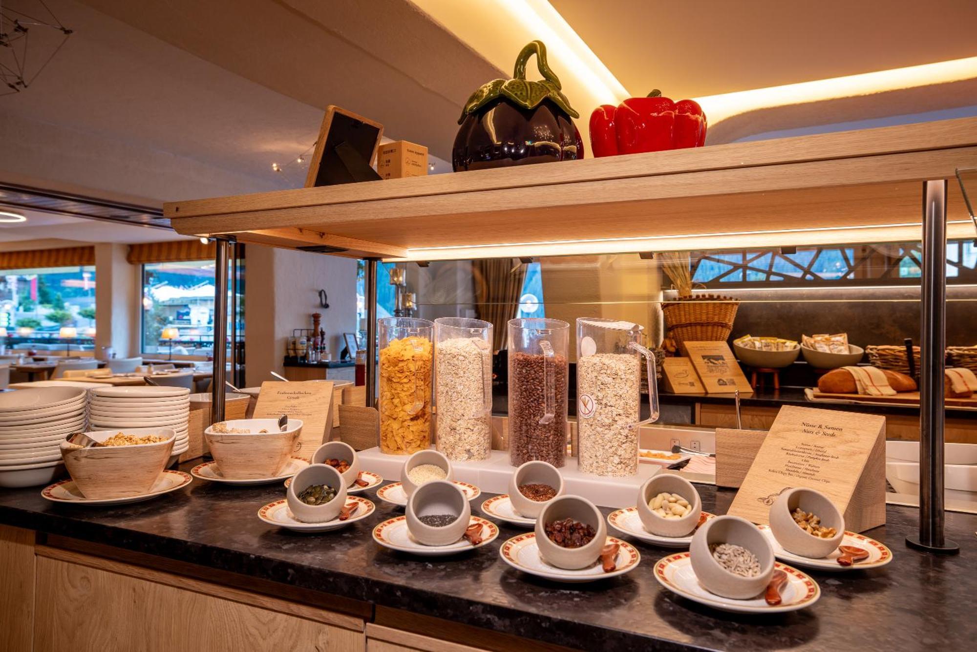 Hotel Kreuz&post**** 4*