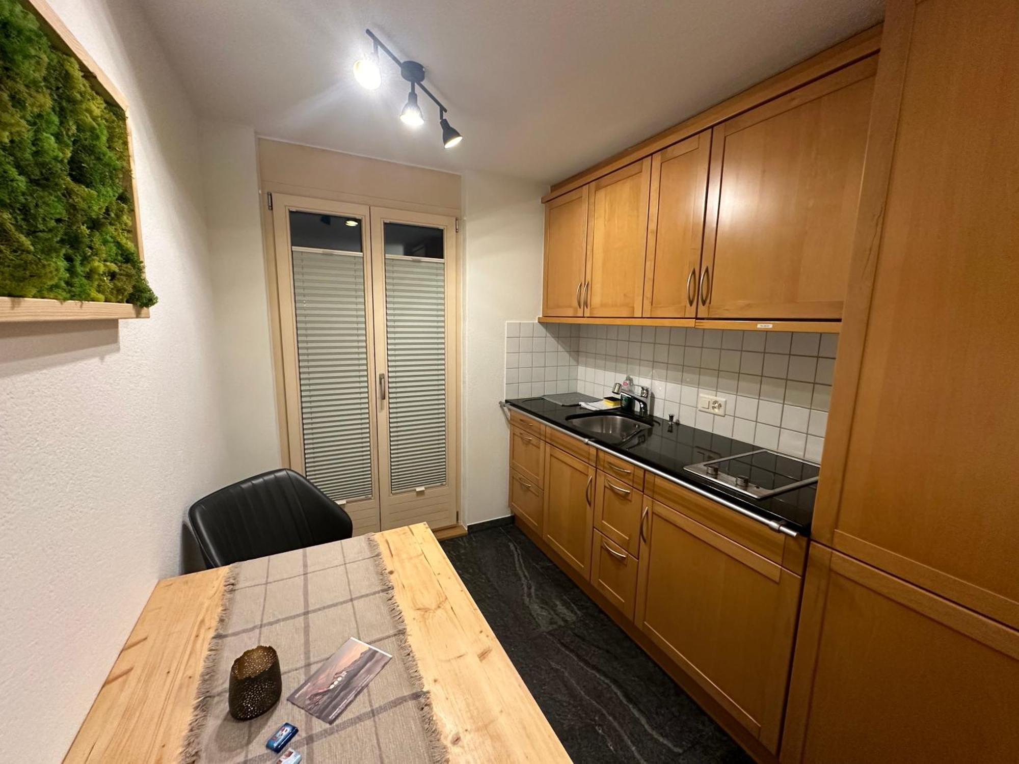 Nest - Naehe Terminal & Eiger View Apartment *