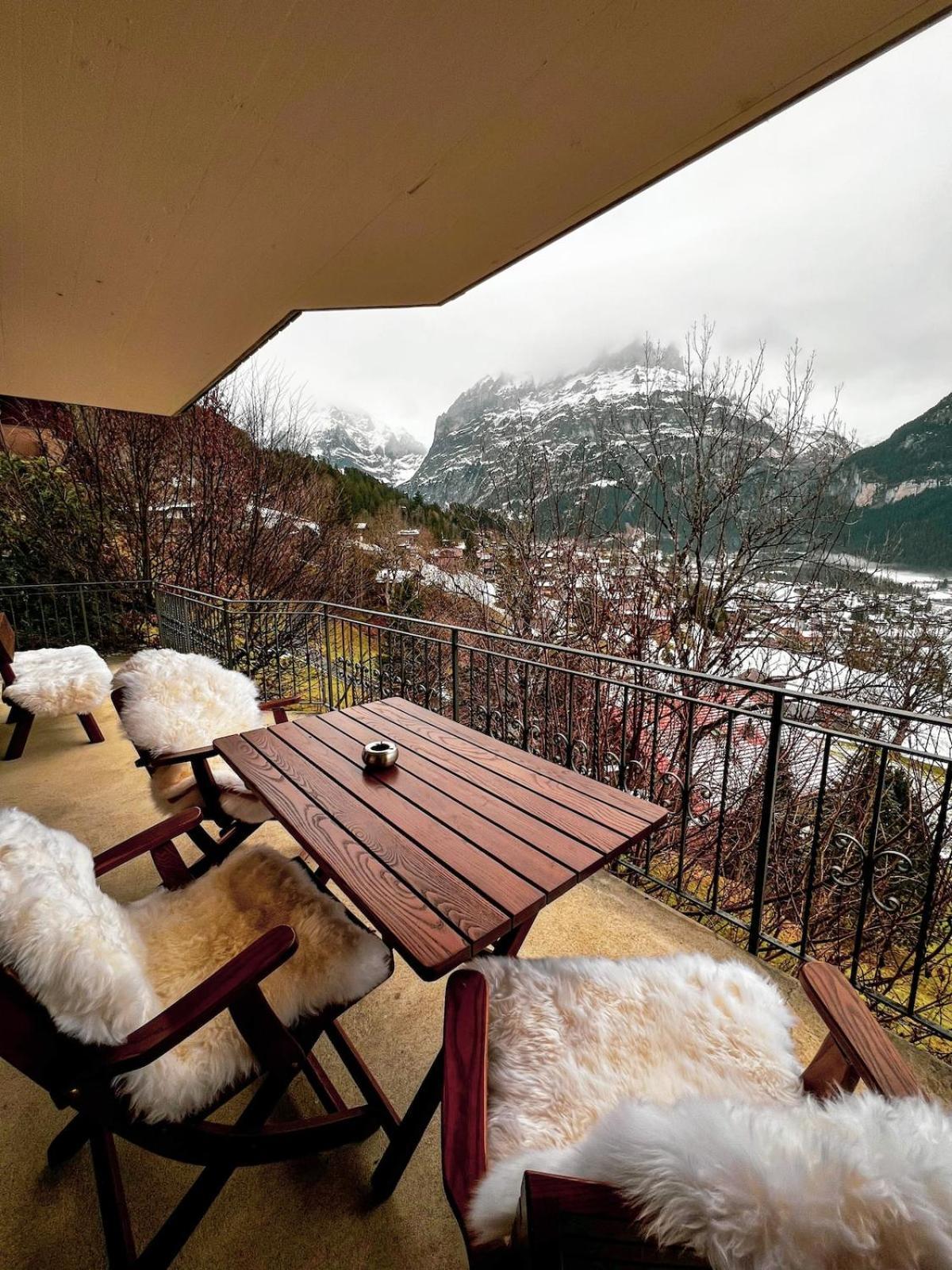 Aphrodite Ost With Magnificent Eiger View