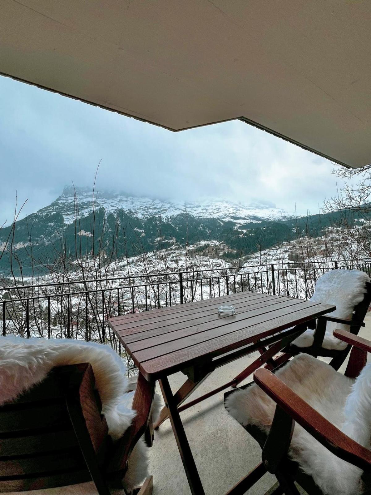 Aphrodite West Magnificent Eiger View Apartment *