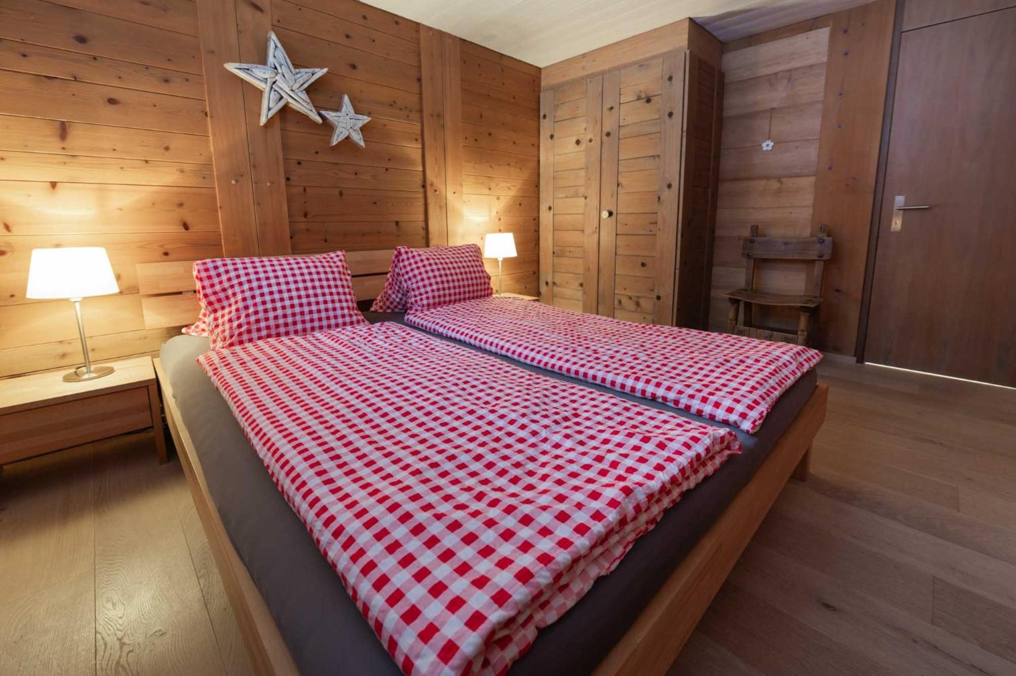 Mom - Alpine Boutique Apartments, Romantica, Near Grindelwald Terminal Apartment *