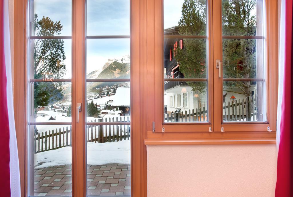Mom - Alpine Boutique Apartments, Chalet Fagus, Terrace Studio Grindelwald