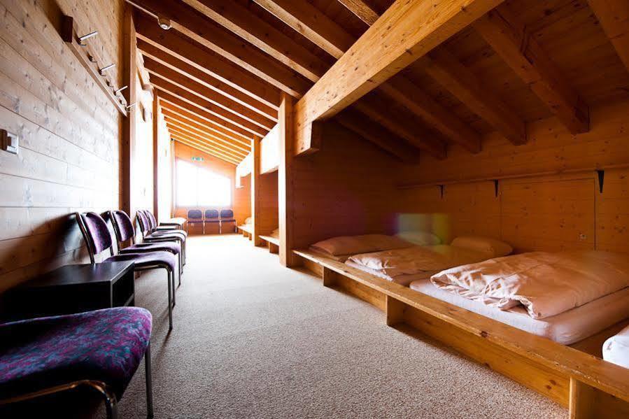 Berggasthaus First Hostel Grindelwald