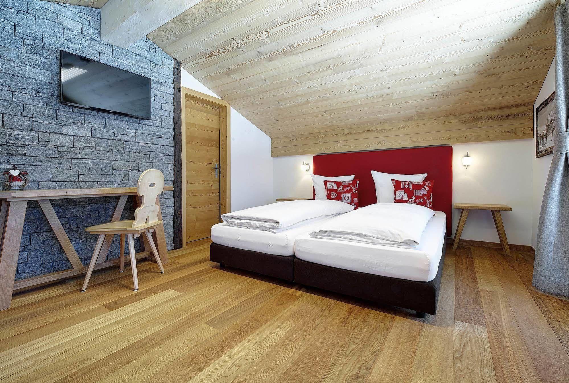 Hotel Alpinhotel Bort 3*