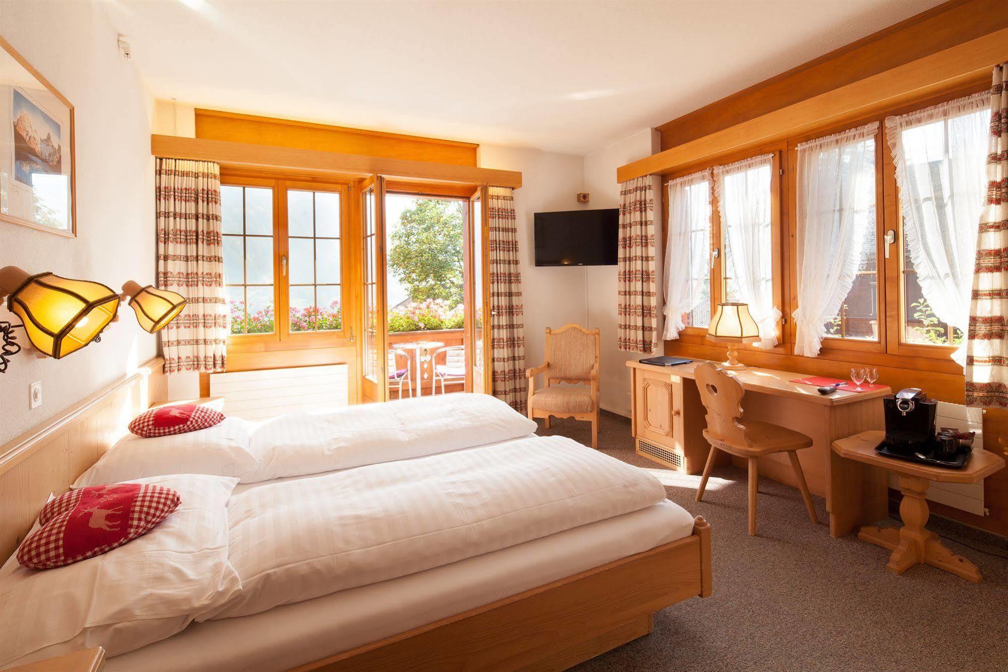 Hotel Alpenhof 3*