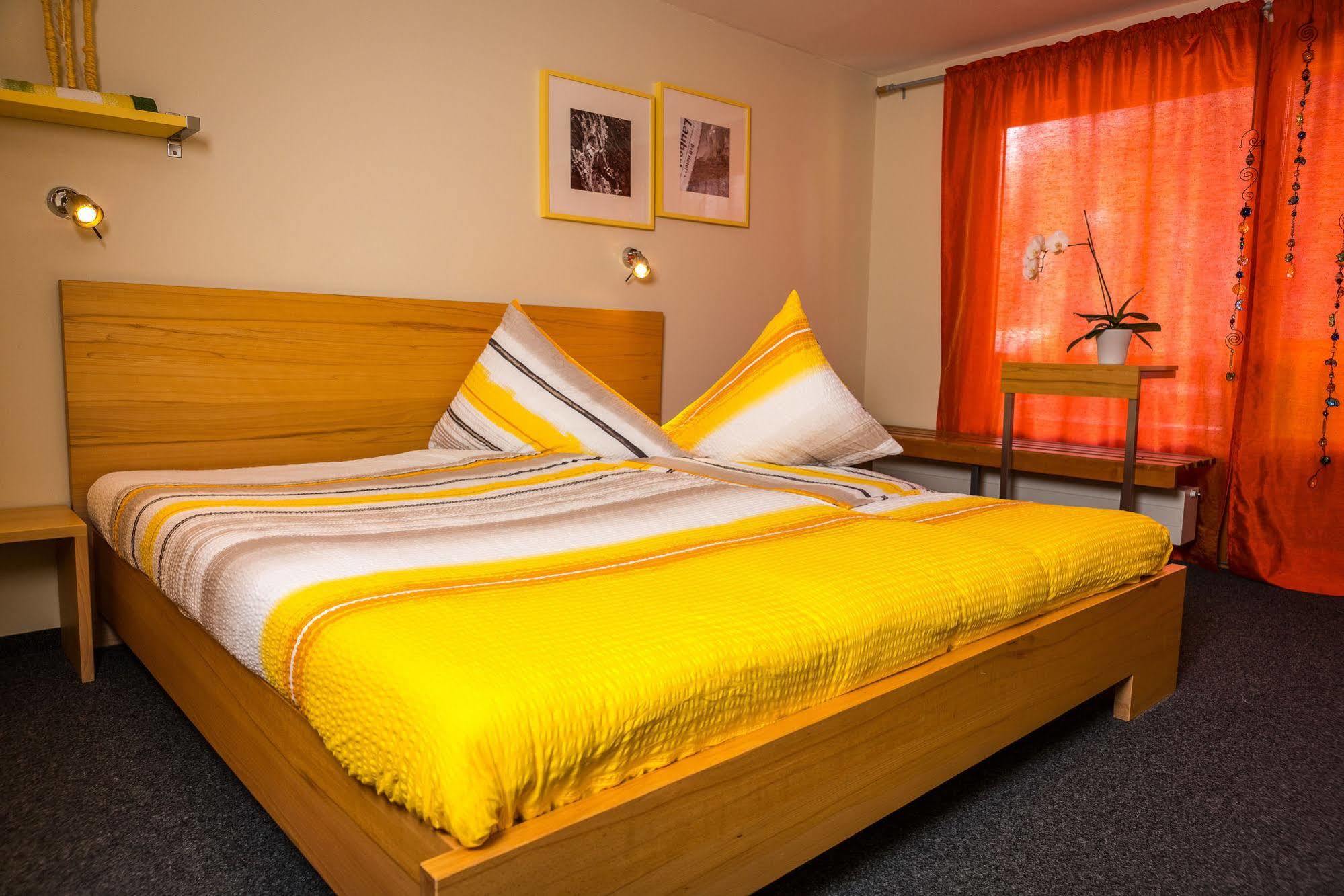 Lauberhorn Hotel 2*