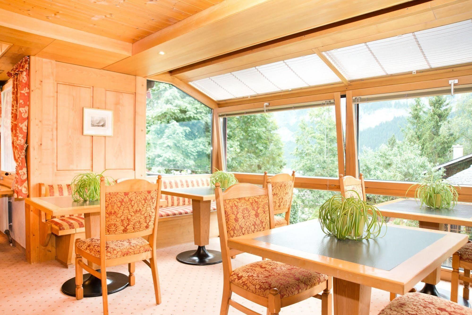 Caprice - 3* Grindelwald
