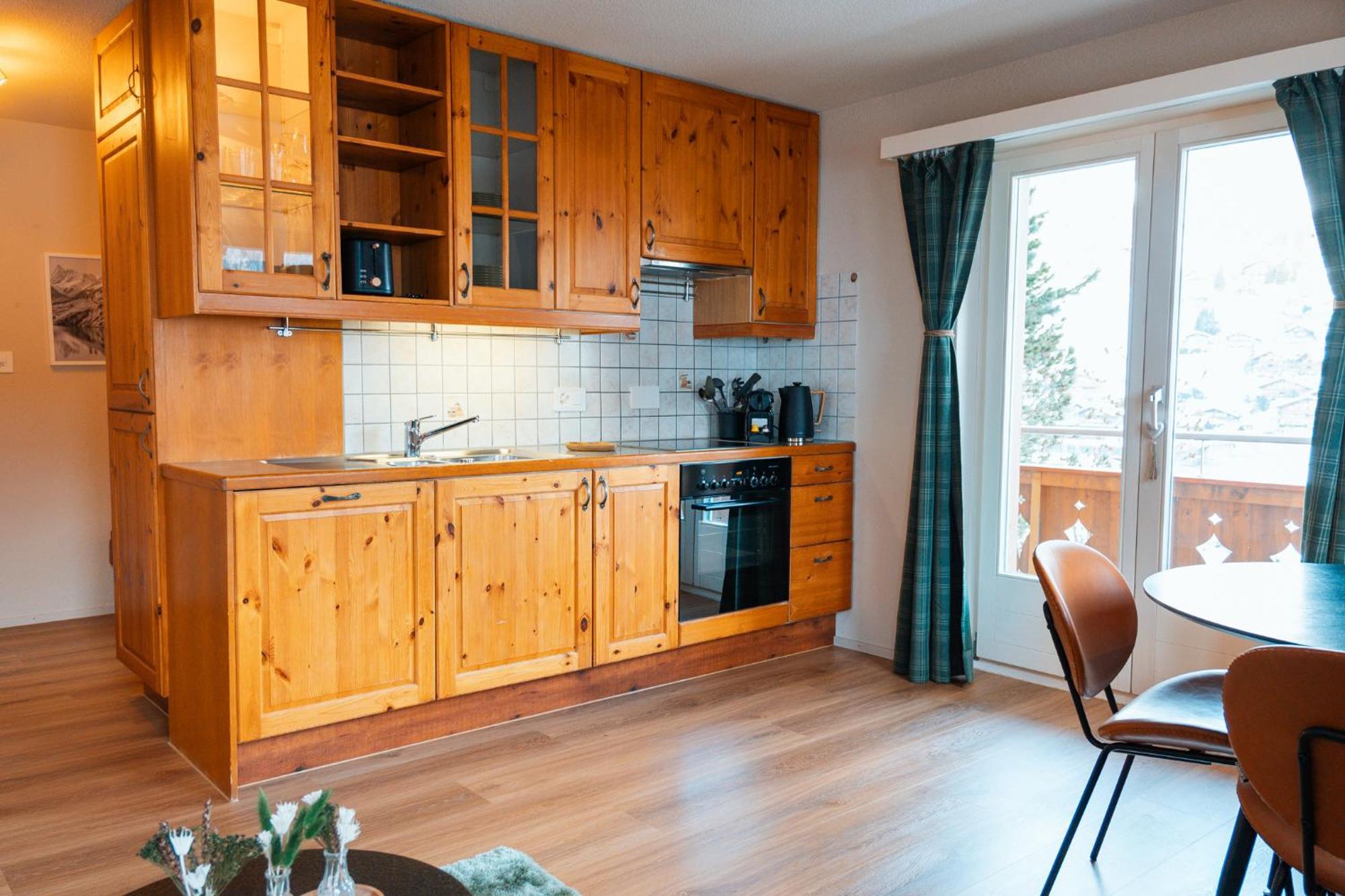 The Glen - Grindelhomes * Grindelwald