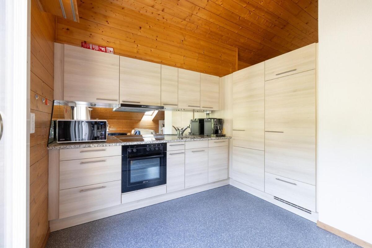 Zentrale In *