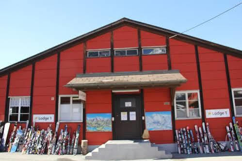 Downtown Hostel *