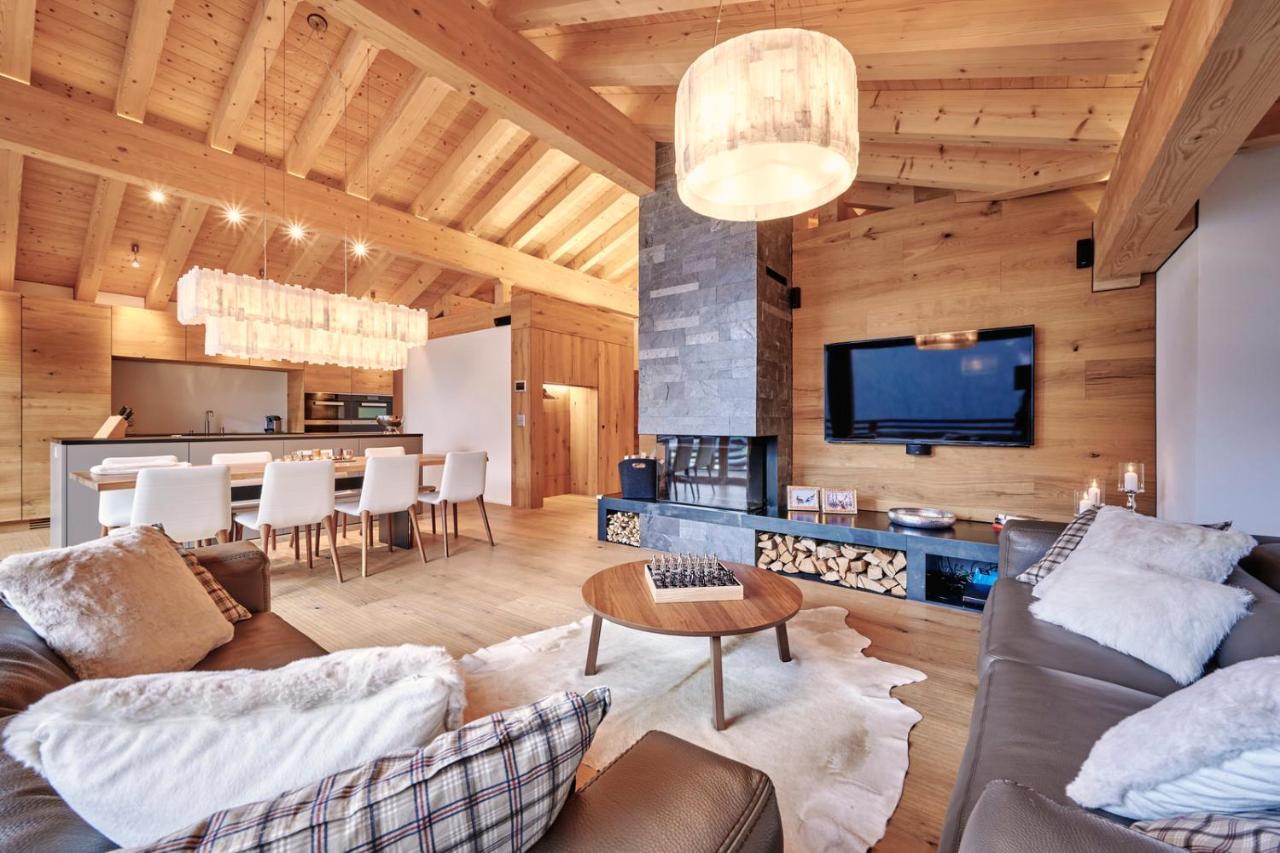 The Penthouse - Grindelhomes Apartment