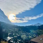 Chalet Carve - Apartments Eiger, Moench And Jungfrau