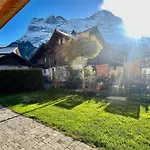 Chalet Carve - Apartments Eiger, Moench And Jungfrau