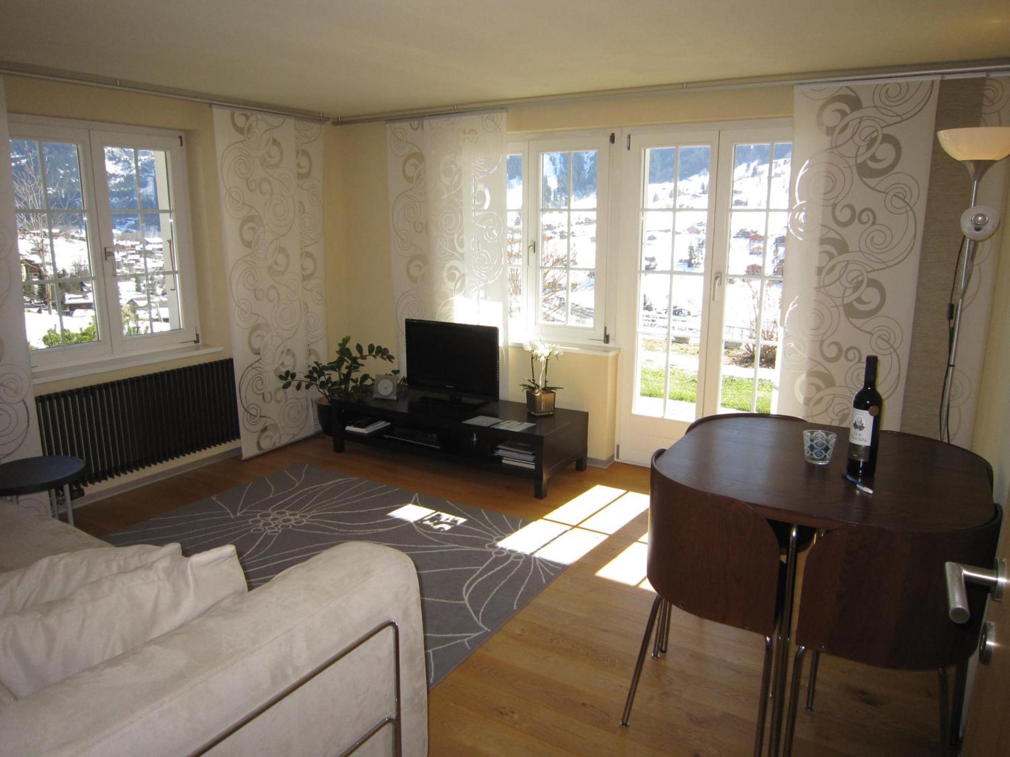 Aiiny Apartment