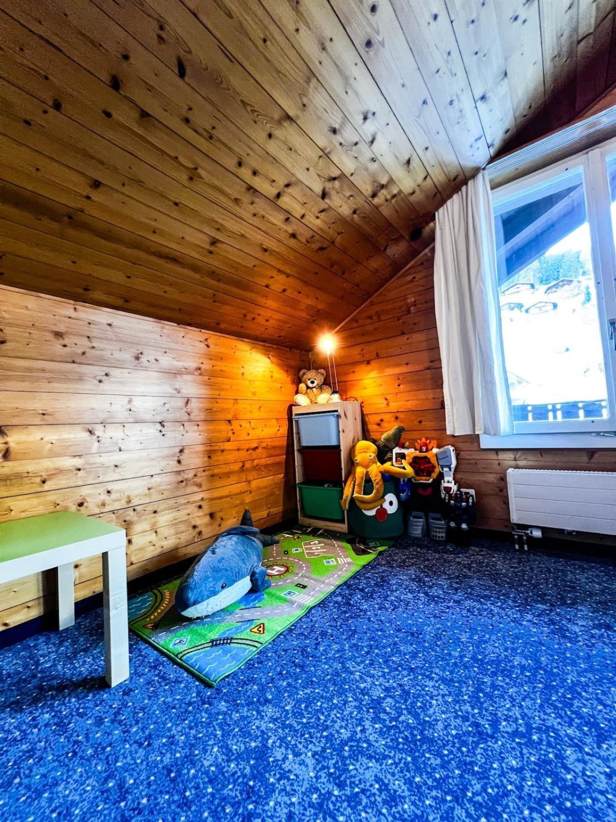 Cozy Alpengluehn *
