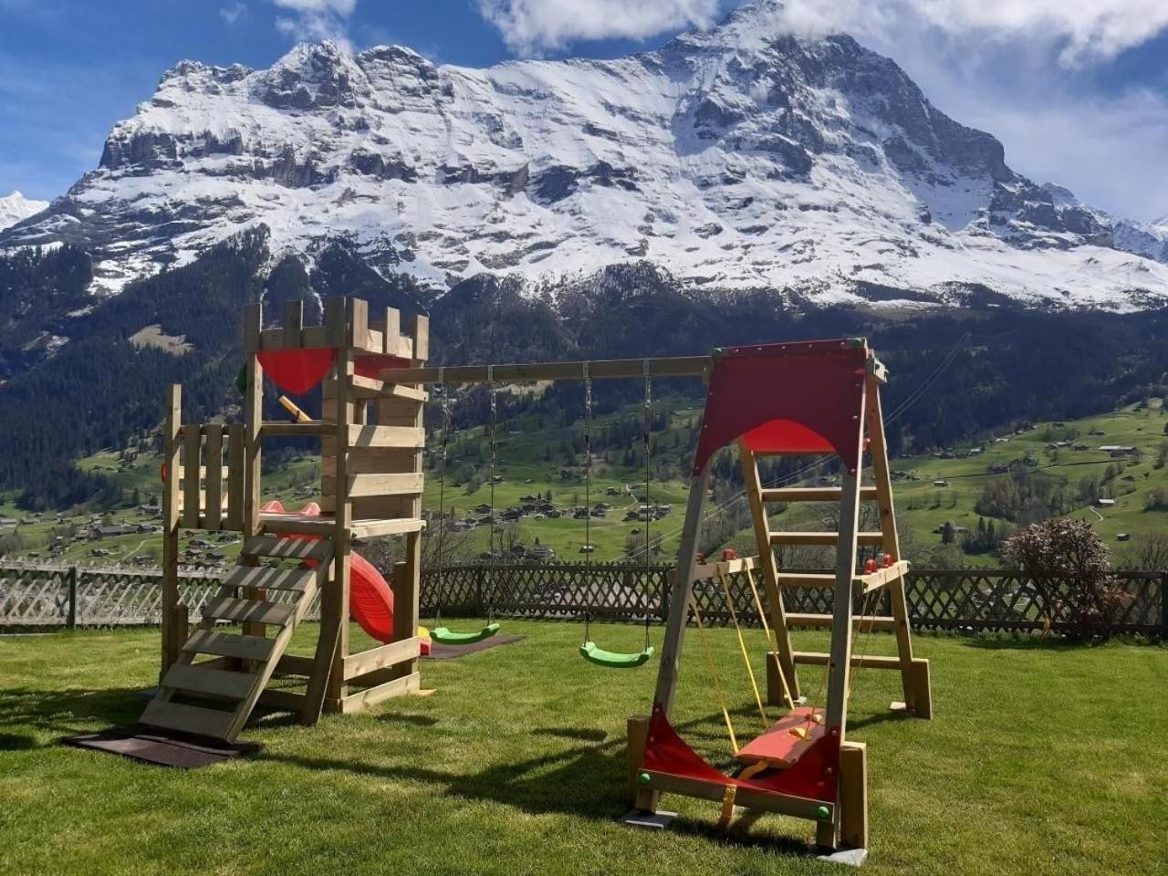 Burgstein, Alpenrose Apartment