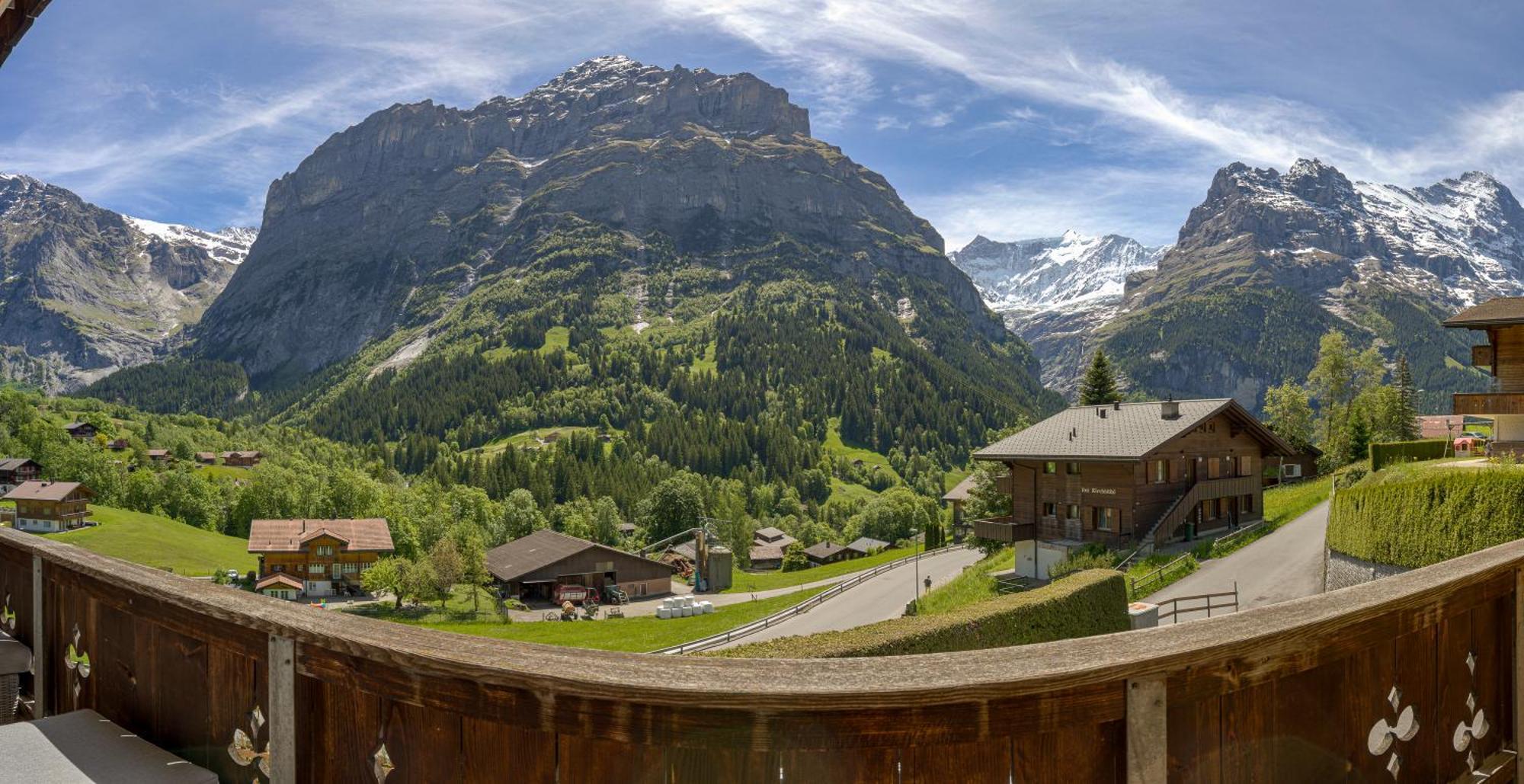 Bärefalli Eiger Panorama