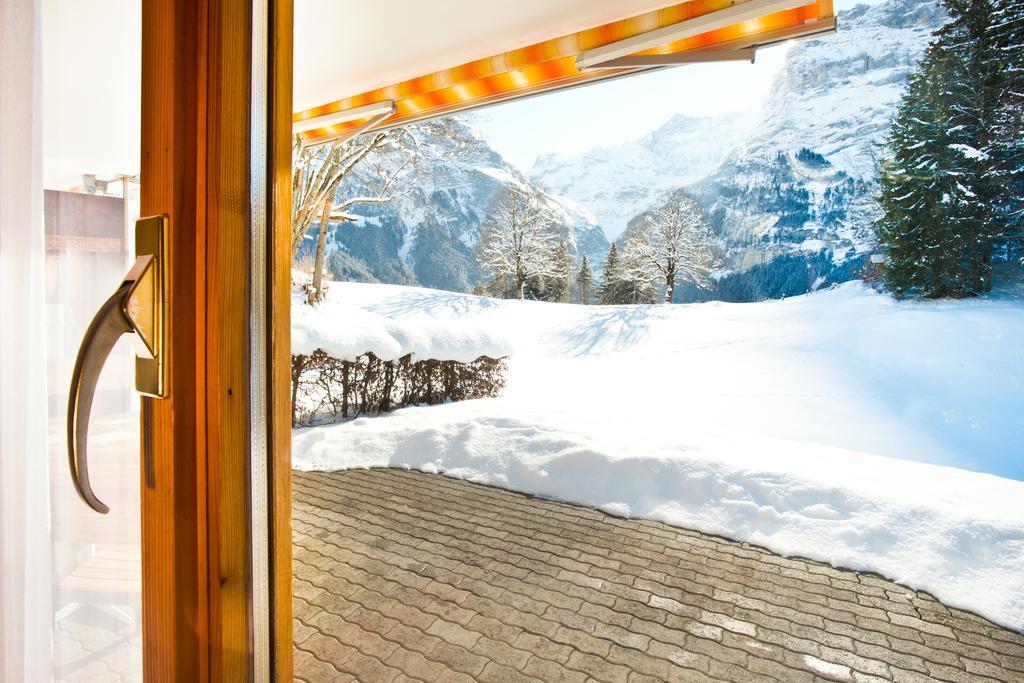 Mom - Alpine Boutique Apartments, Gletscher, Eiger View Terrace Apartment *
