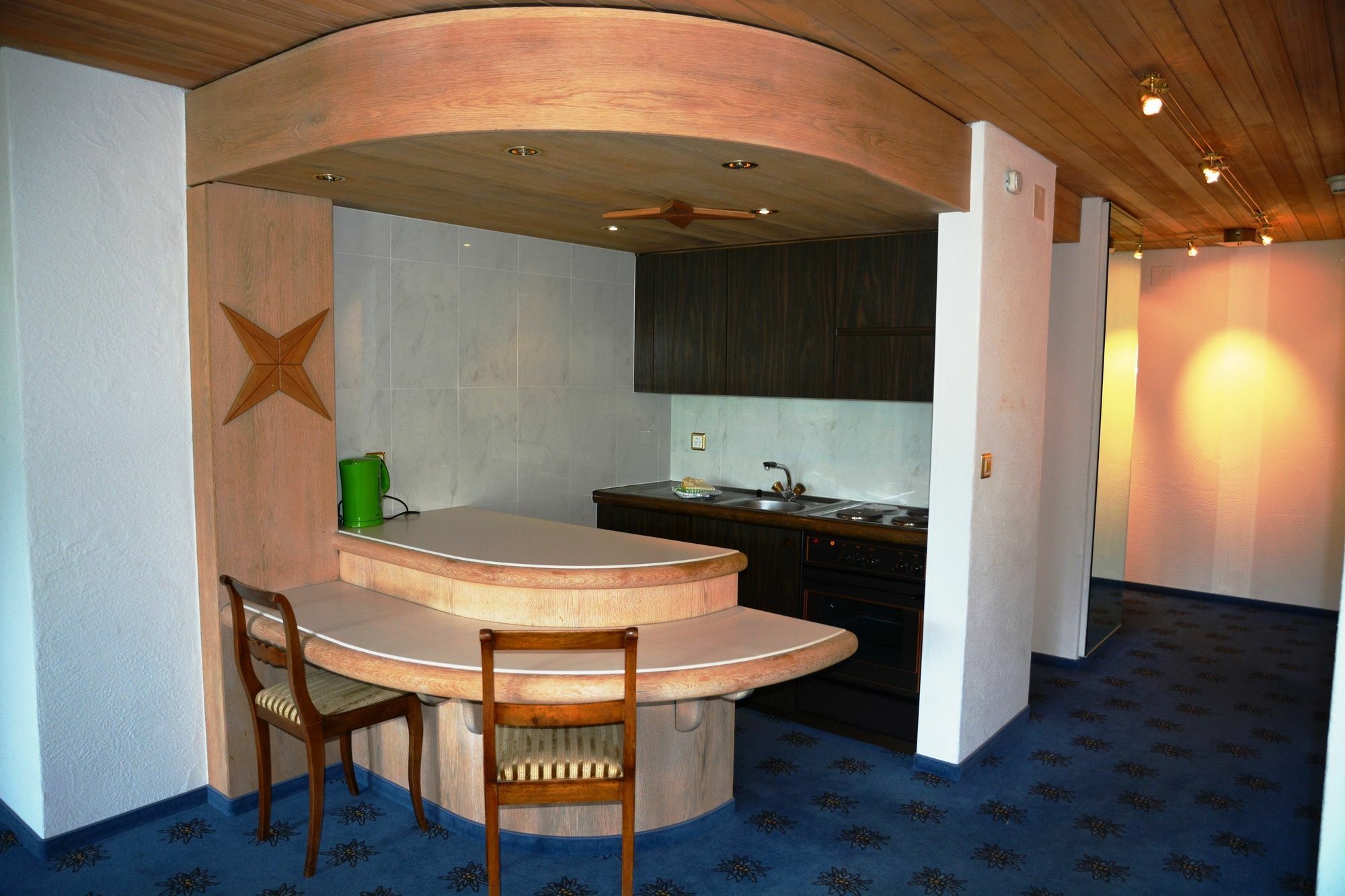 Apartment Regina 3.5 - Griwarent Ag *